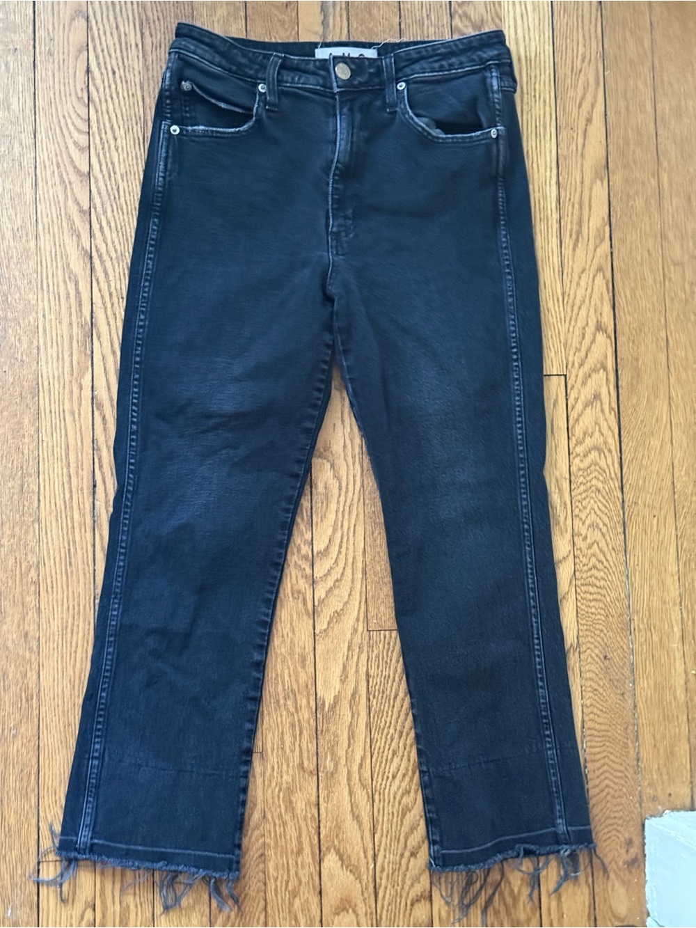 AMO Bella Cropped Jeans - Size 28